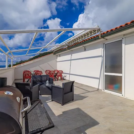 Sanja Appartamento Supetarska Draga